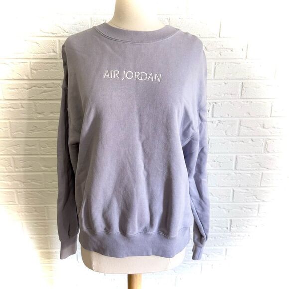 Jordan Air Women’s Oversized Crewneck Sweatshirt Size XS - Picture 2 of 8